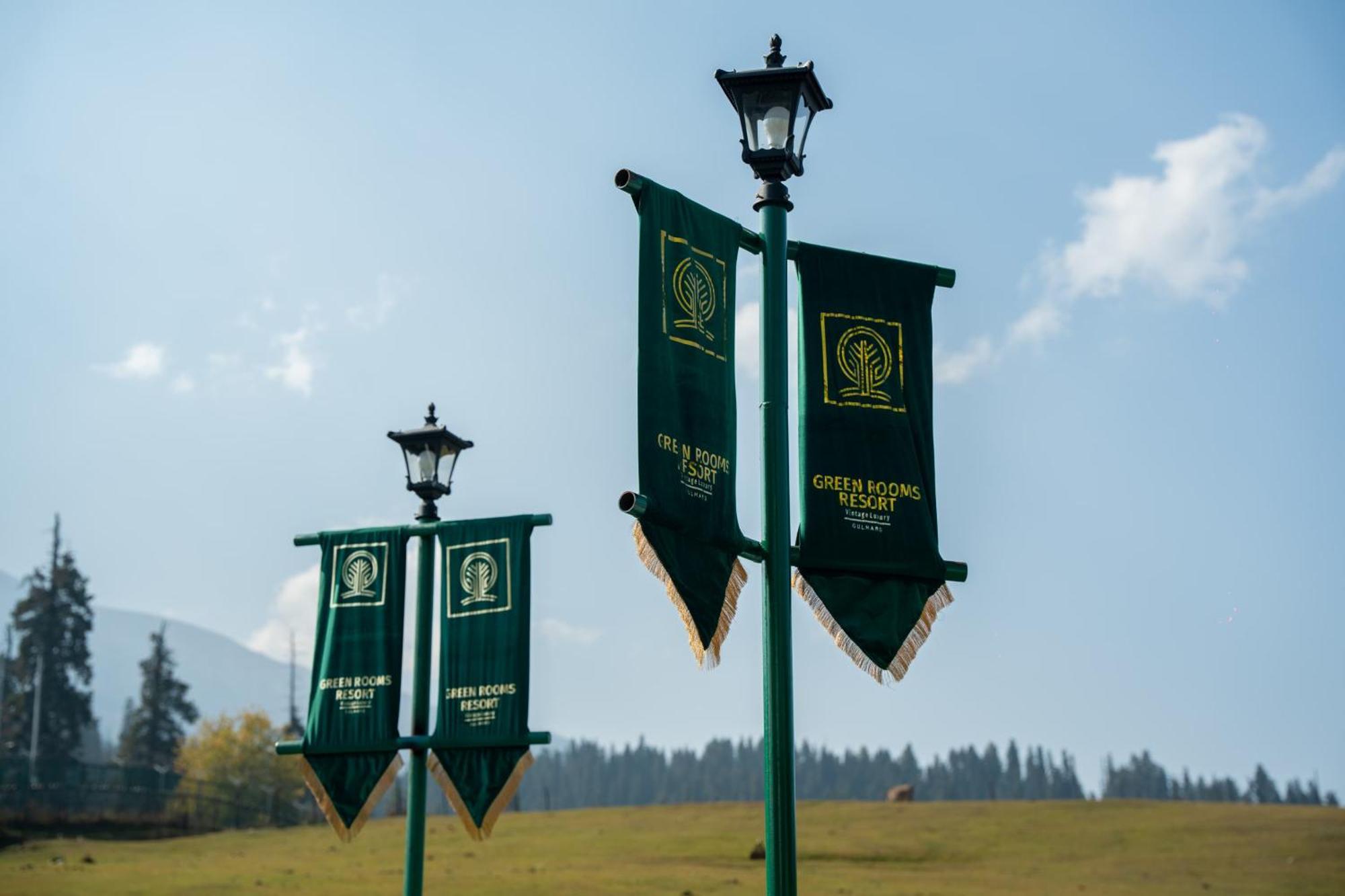 Green Rooms Resort グルマルグ エクステリア 写真