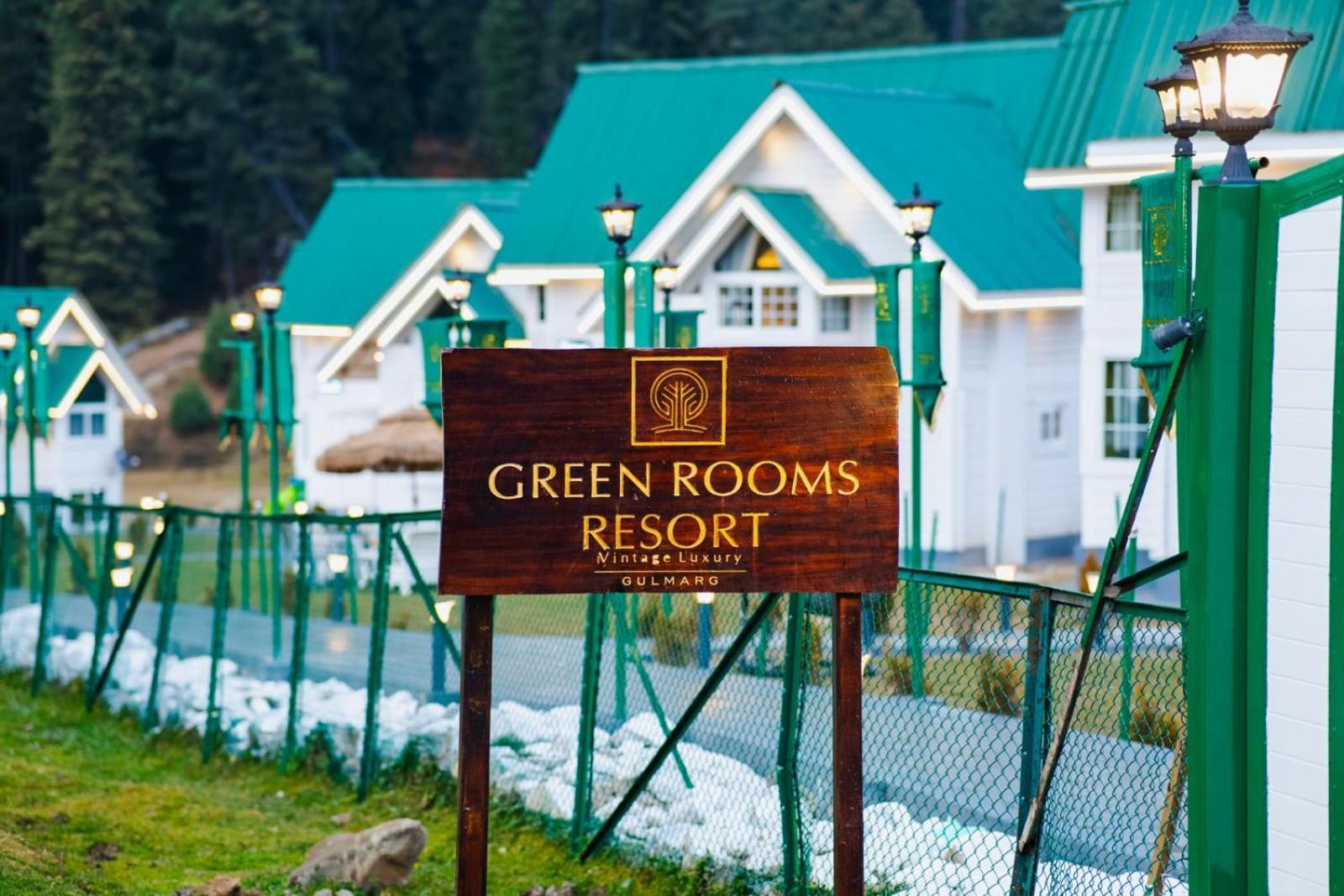Green Rooms Resort グルマルグ エクステリア 写真