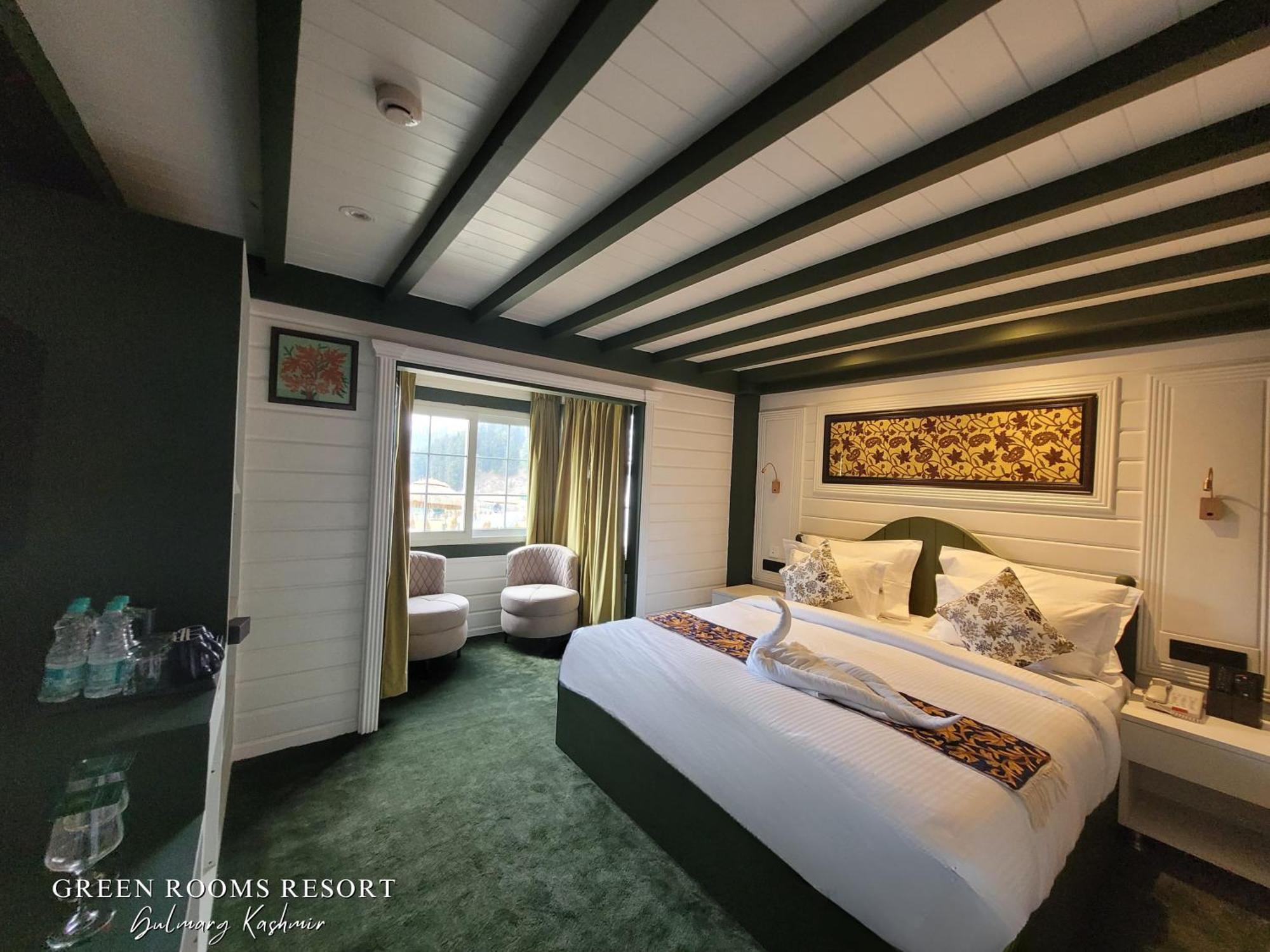 Green Rooms Resort グルマルグ エクステリア 写真