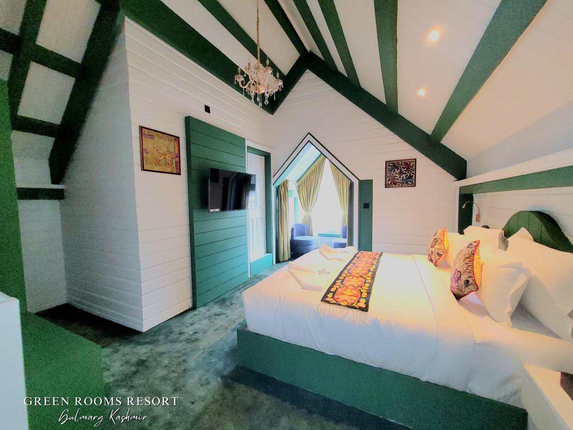 Green Rooms Resort グルマルグ エクステリア 写真